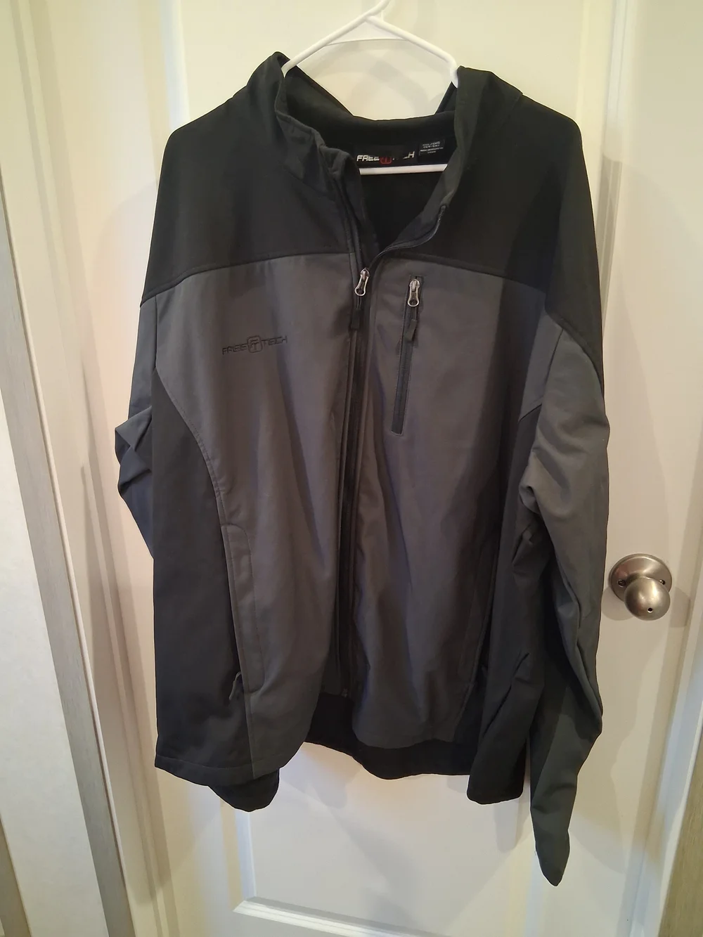 Free Tech Windbreaker Jacket in Gray and Black Size 3XL
